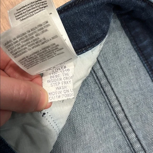 Mother The Insider Crop Step Fray Jeans in Movin On Up Size 31 - Picture 6 of 16